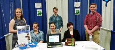 Seven Valleys students promote school at business showcase